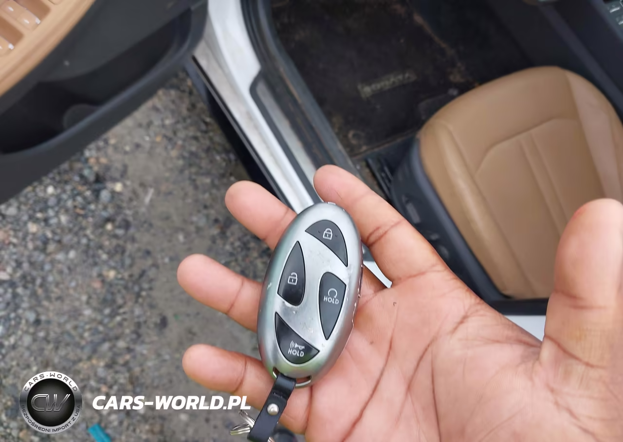 2024 Hyundai Sonata Hybrid Limited VIN:KMHL54JJ4RA093105 - 11