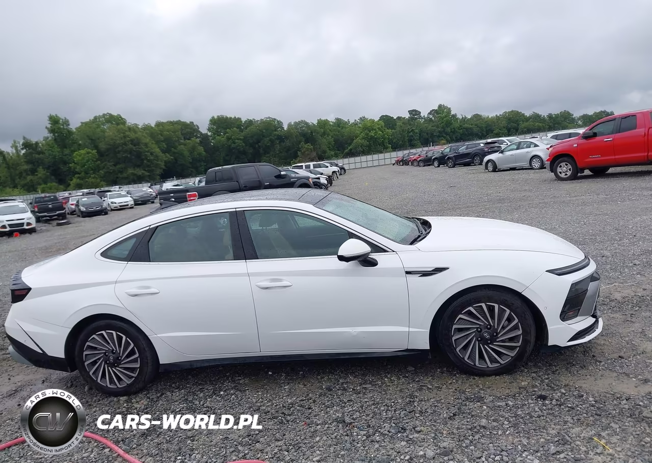 2024 Hyundai Sonata Hybrid Limited VIN:KMHL54JJ4RA093105 - 13