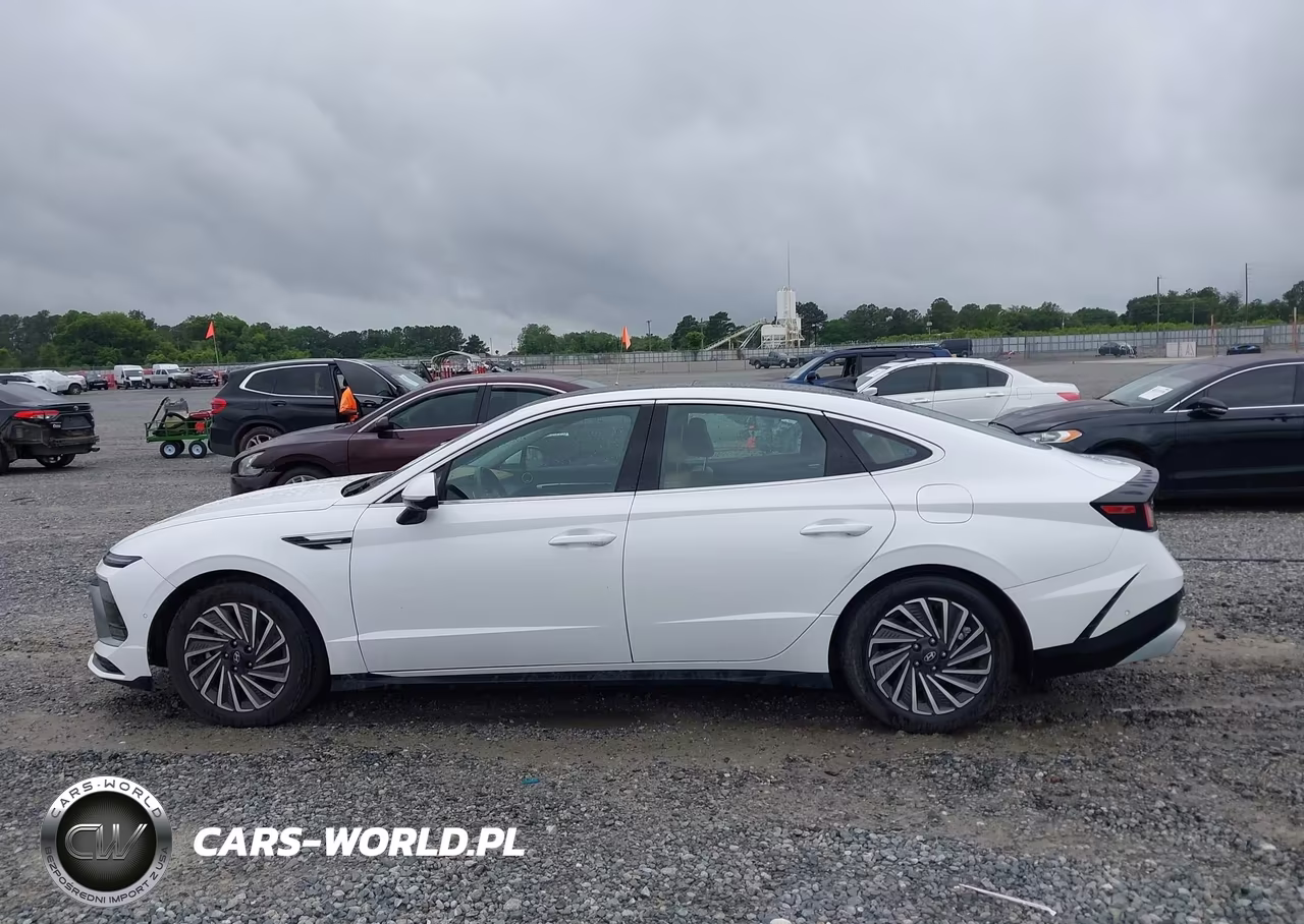 2024 Hyundai Sonata Hybrid Limited VIN:KMHL54JJ4RA093105 - 14
