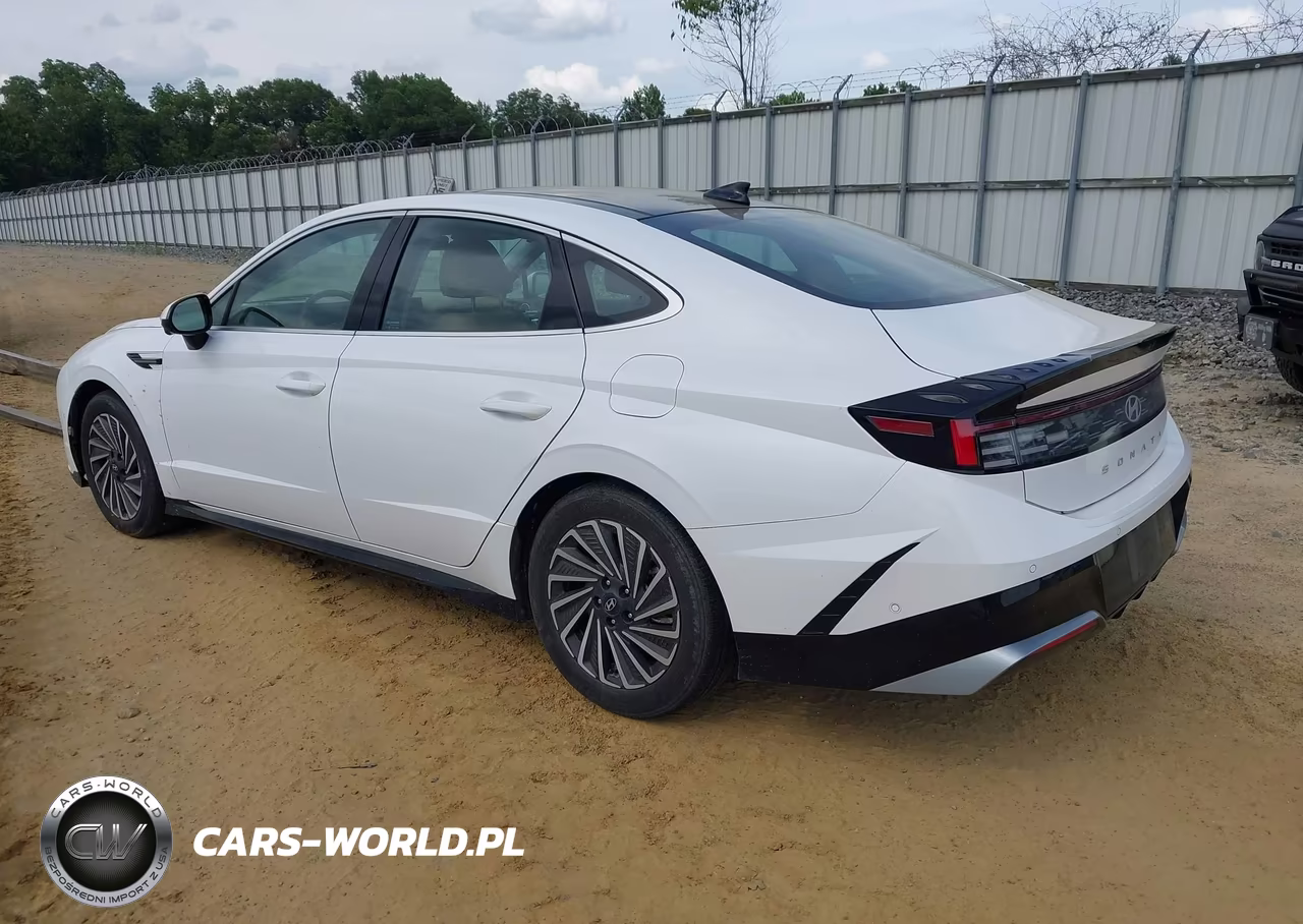 2024 Hyundai Sonata Hybrid Limited VIN:KMHL54JJ4RA093105 - 3