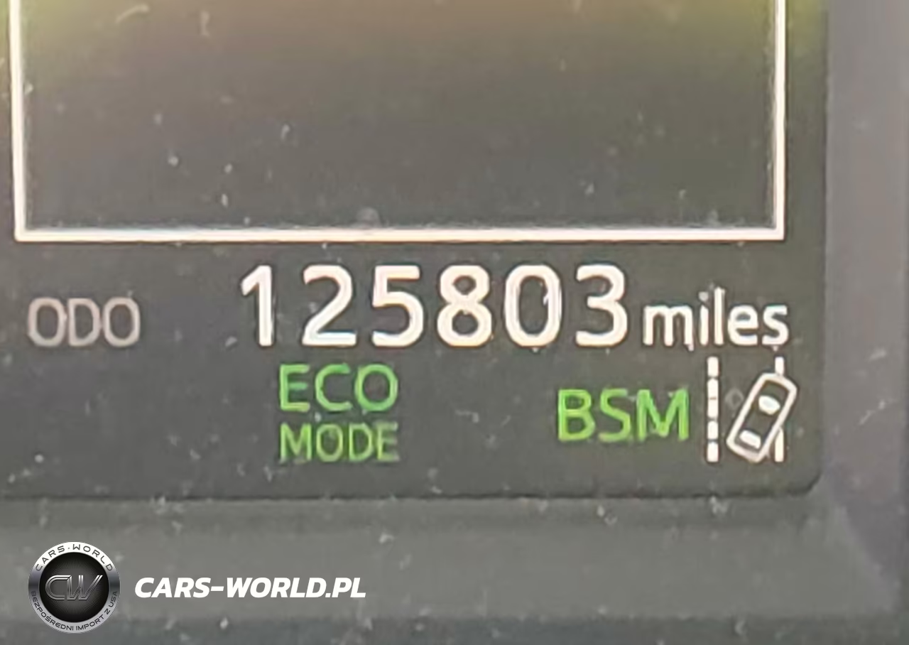 2018 Toyota Rav4 Xle VIN:2T3RFREV3JW715737 - 15