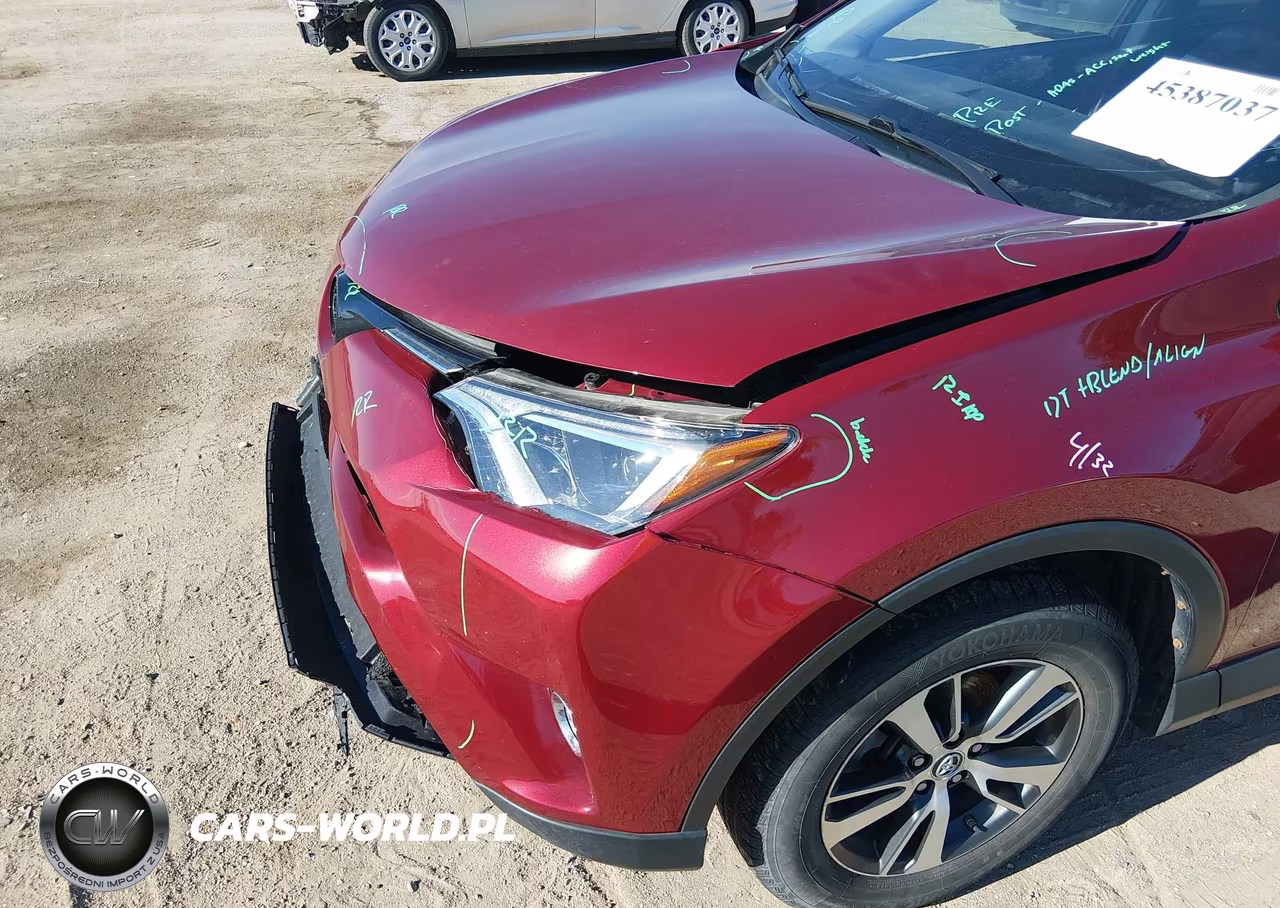 2018 Toyota Rav4 Xle VIN:2T3RFREV3JW715737 - 20