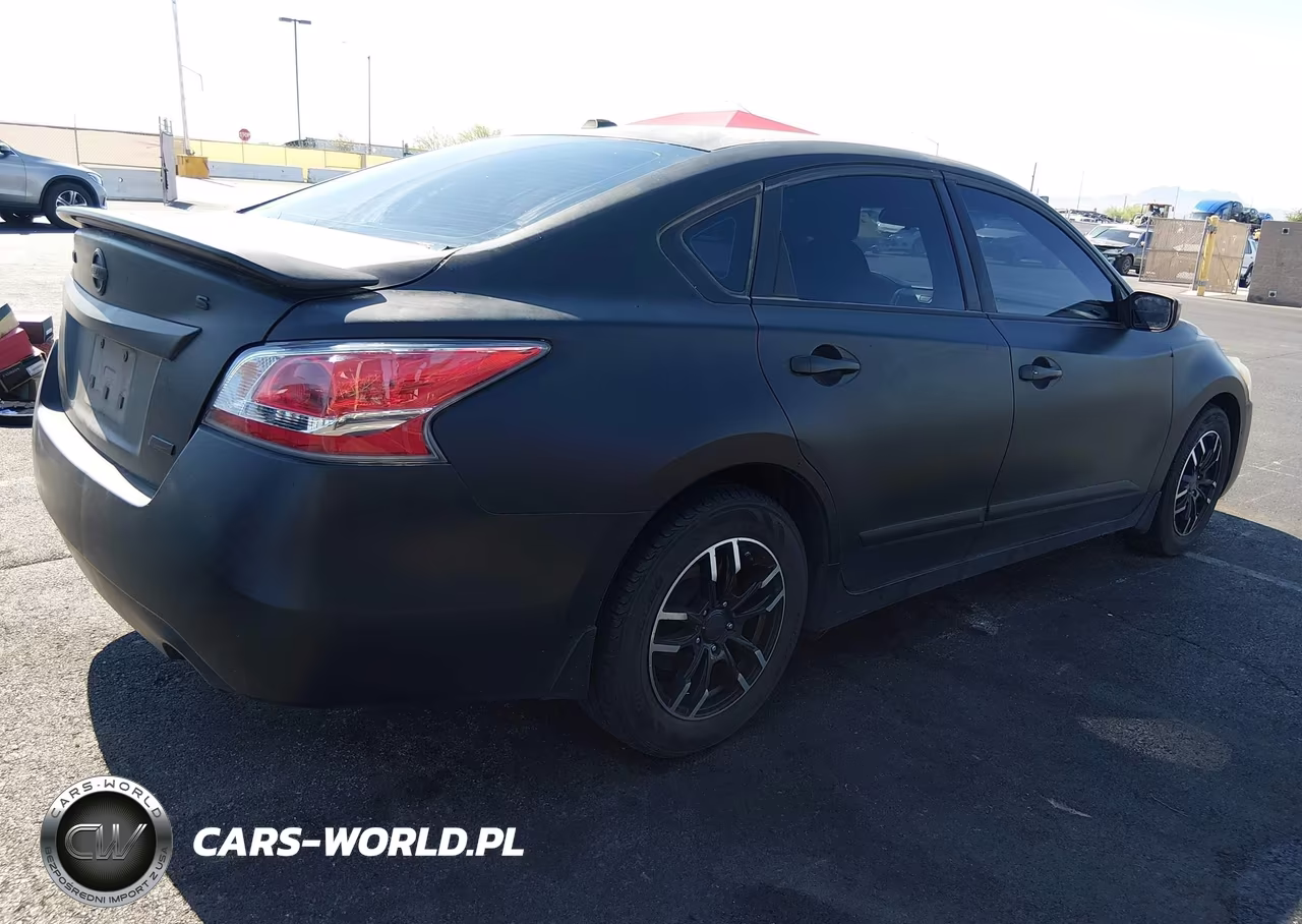 2014 Nissan Altima 2.5 S VIN:1N4AL3AP4EC427136 - 4