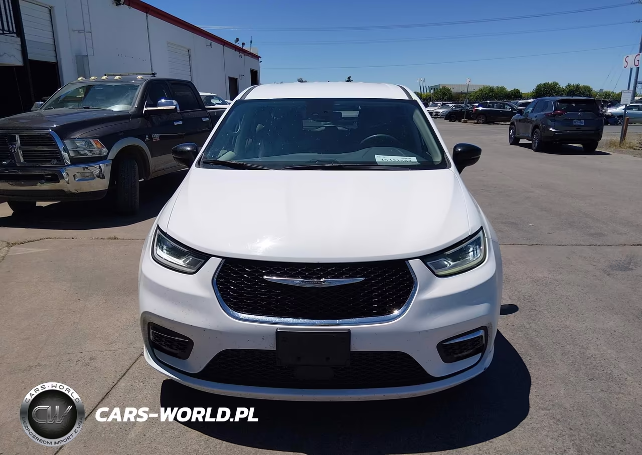 2024 Chrysler Pacifica Hybrid Select VIN:2C4RC1S7XRR126934 - 12