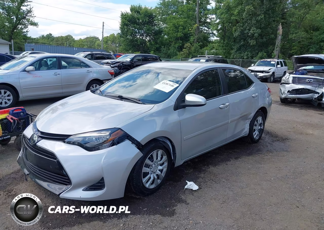 2018 Toyota Corolla Le VIN:2T1BURHE9JC051151 - 2