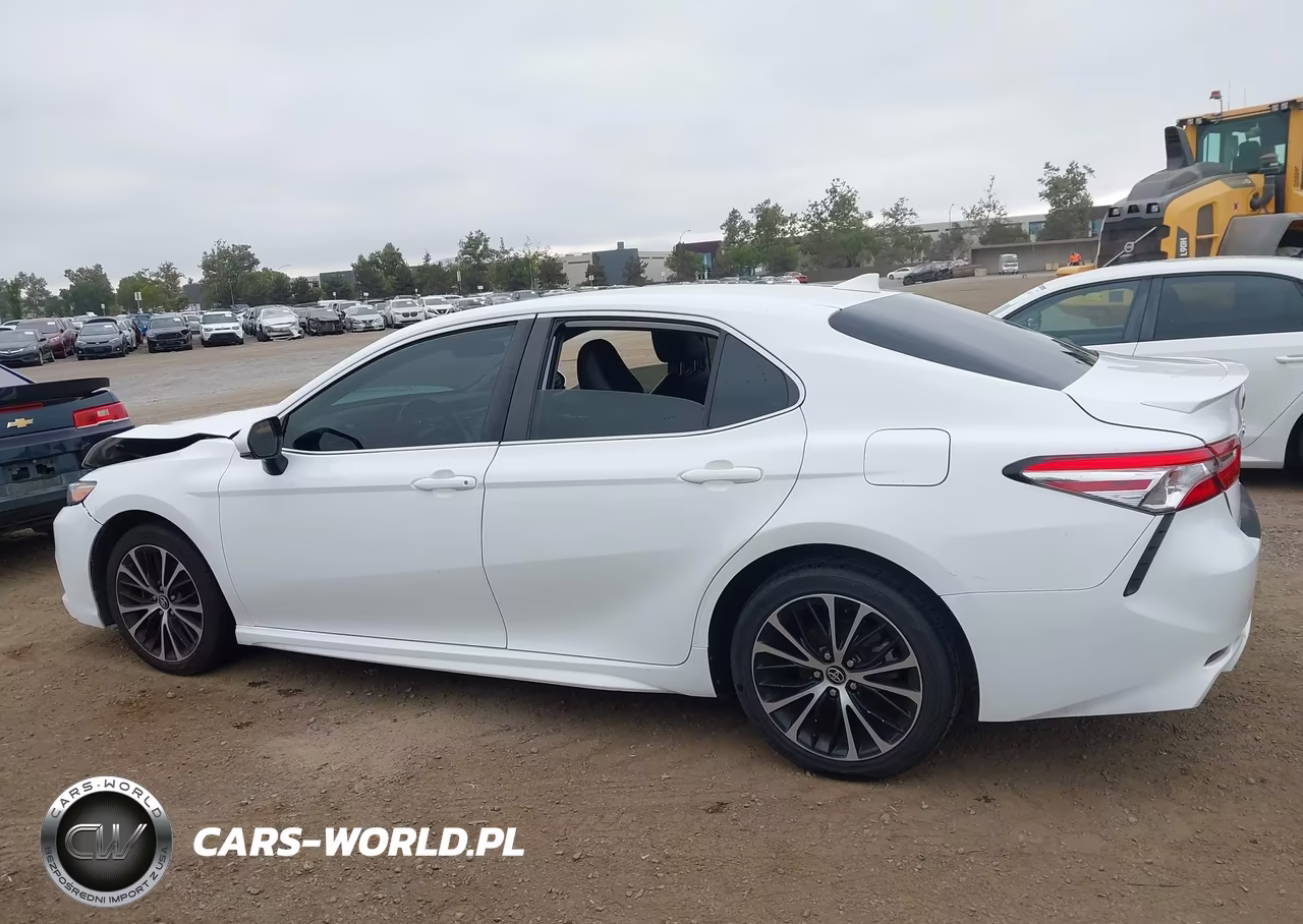 2020 Toyota Camry Se VIN:4T1G11AK5LU929854 - 14