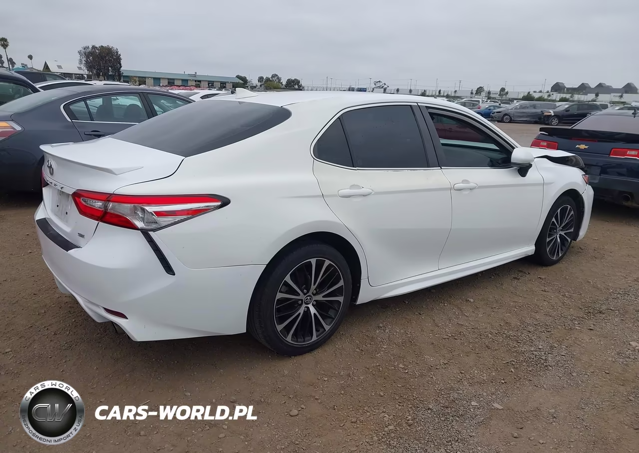 2020 Toyota Camry Se VIN:4T1G11AK5LU929854 - 4