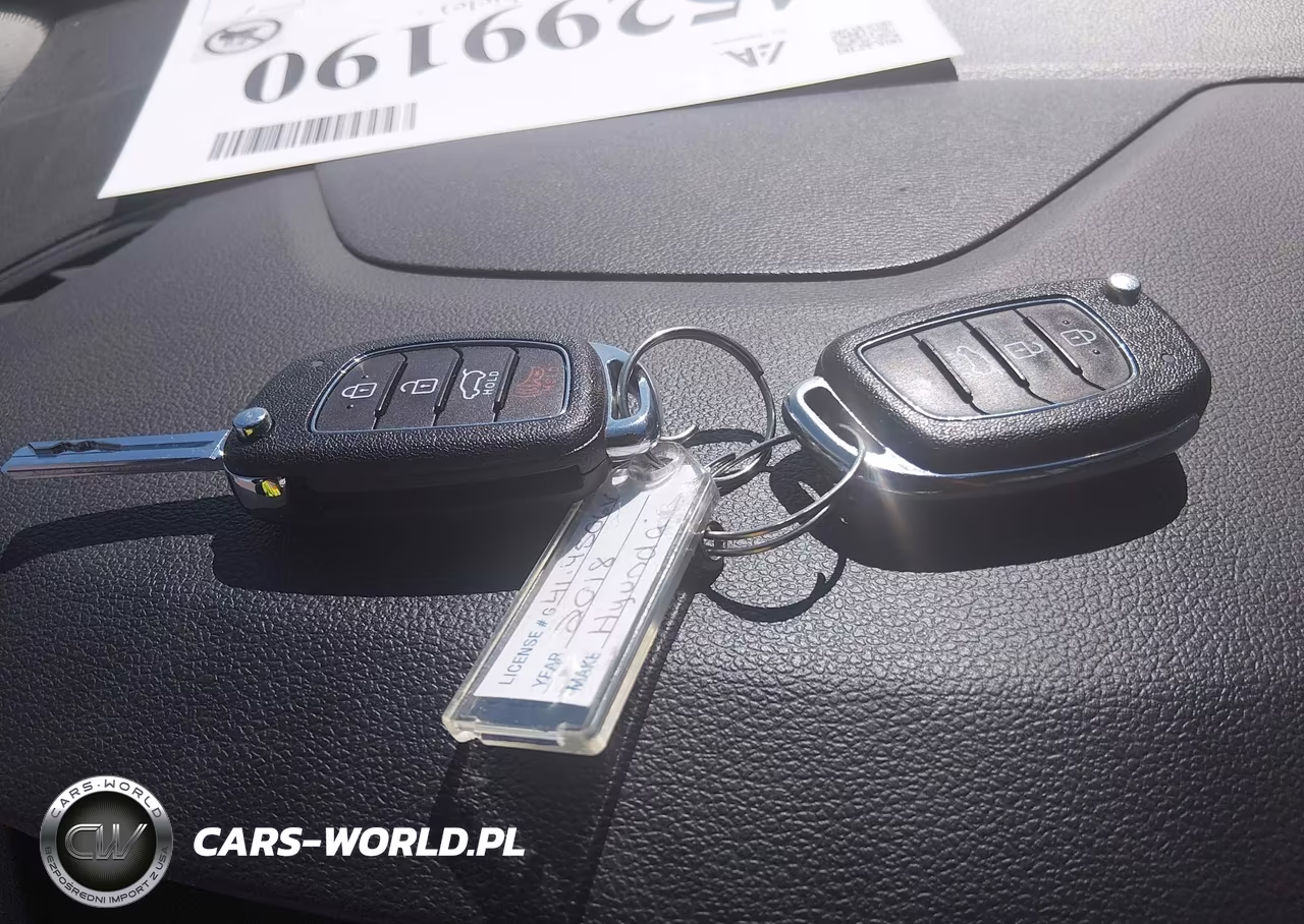 2018 Hyundai Tucson Se VIN:KM8J23A43JU712526 - 11