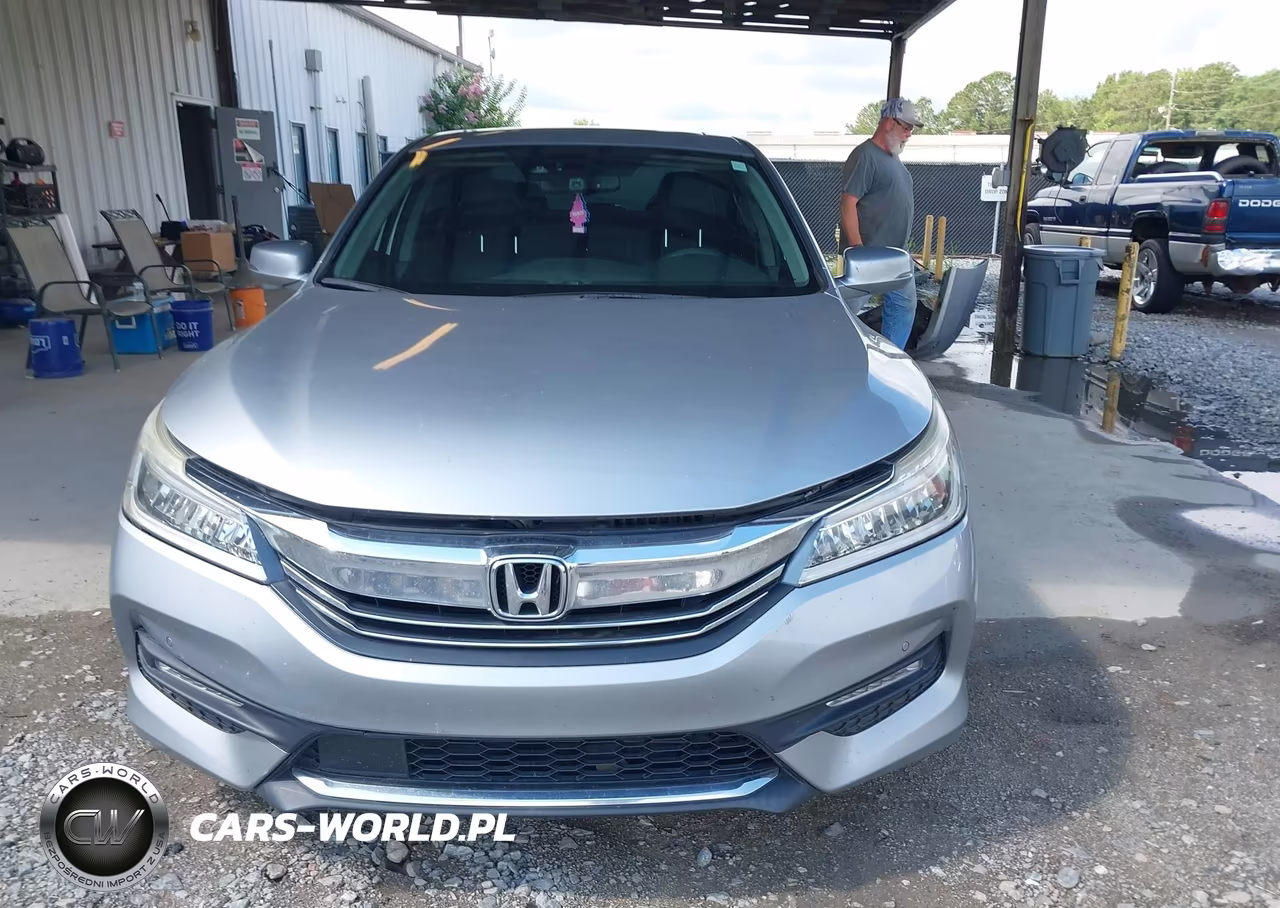 2017 Honda Accord Touring V6 VIN:1HGCR3F98HA019087 - 13