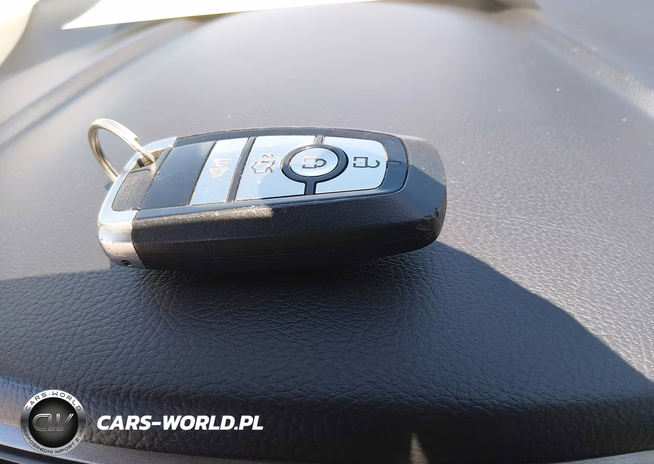 2018 Ford Fusion Hybrid S VIN:3FA6P0UU6JR101179 - 11