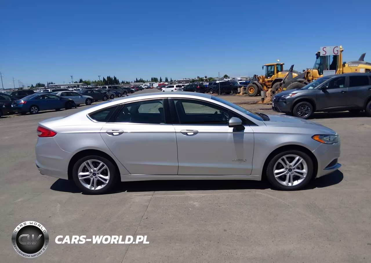 2018 Ford Fusion Hybrid S VIN:3FA6P0UU6JR101179 - 13