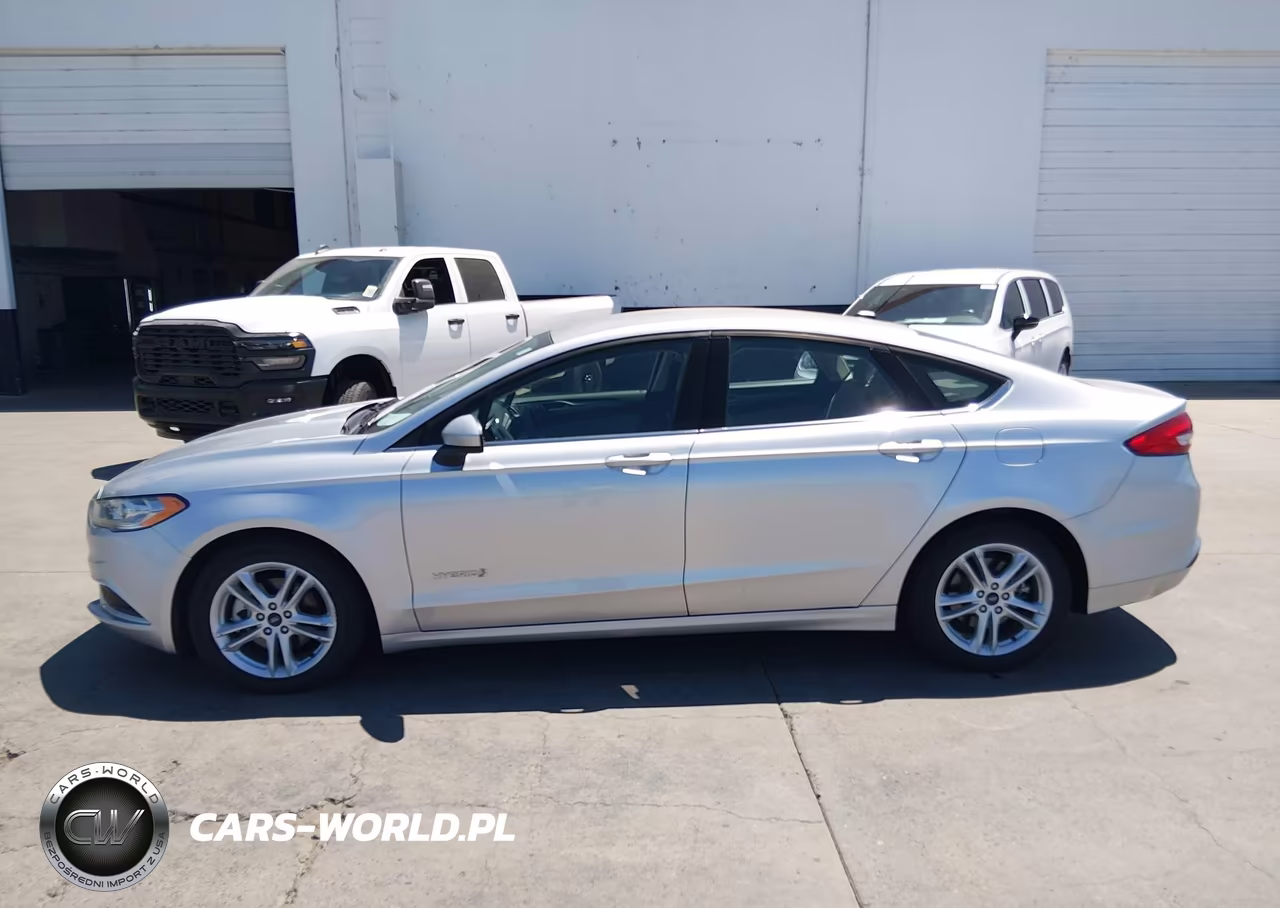 2018 Ford Fusion Hybrid S VIN:3FA6P0UU6JR101179 - 14