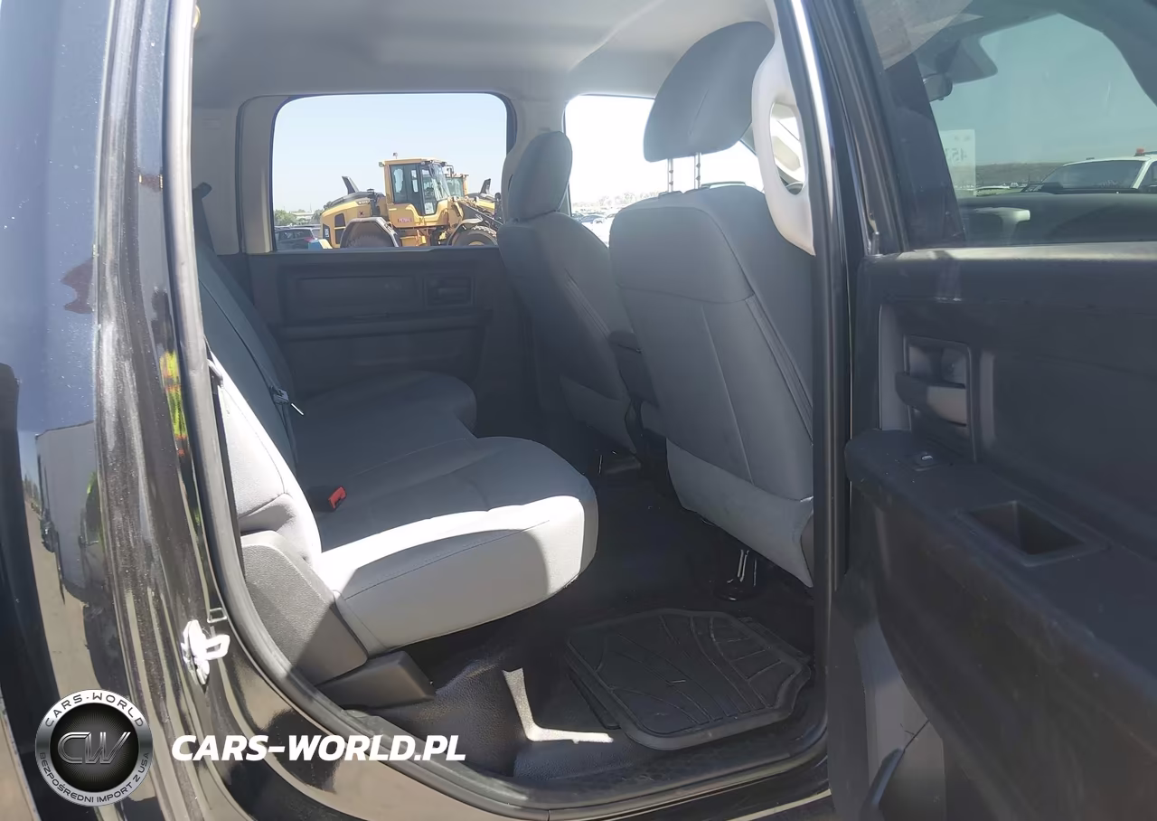 2017 Ram 3500 Tradesman 4X4 6'4 Box VIN:3C63R3CT7HG711249 - 8