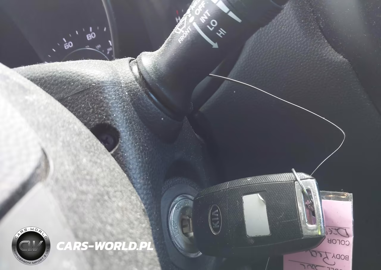 2015 Kia Soul VIN:KNDJN2A20F7168335 - 11