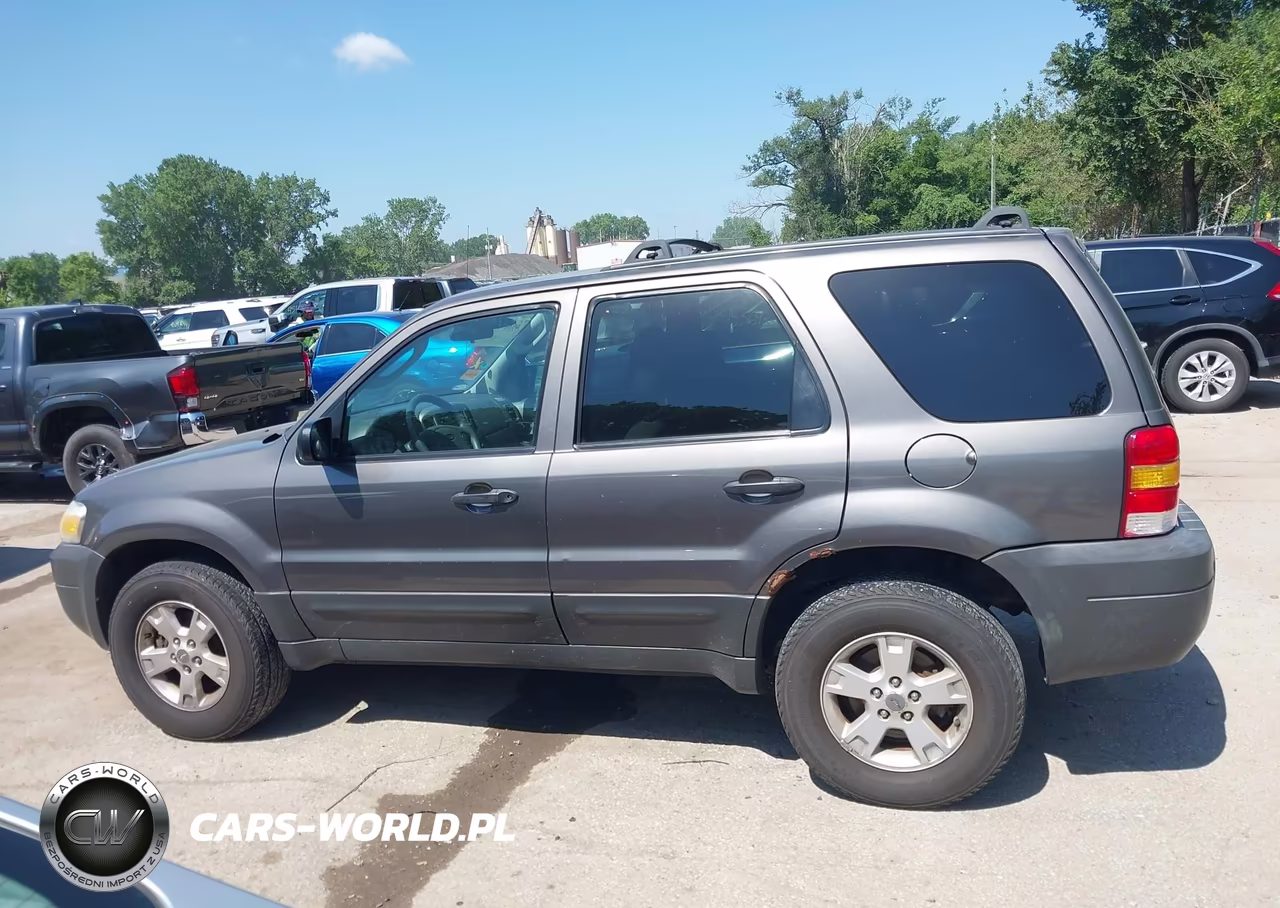 2005 Ford Escape Xlt VIN:1FMCU93125KA79785 - 15