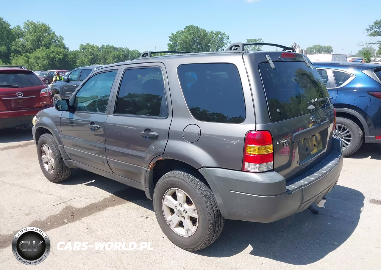 2005 Ford Escape Xlt VIN:1FMCU93125KA79785 - 3