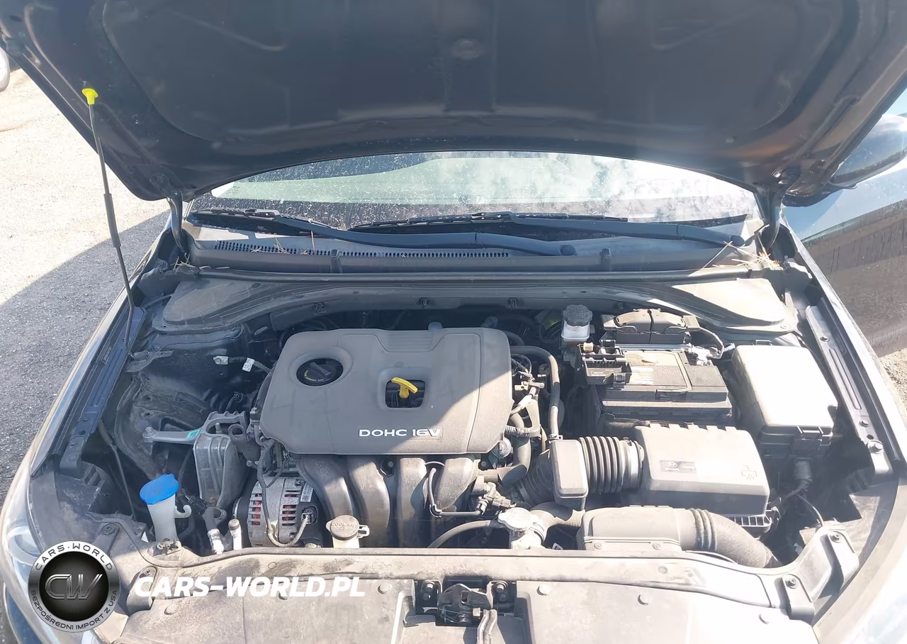 2018 Hyundai Elantra Sel VIN:5NPD84LF6JH371654 - 10