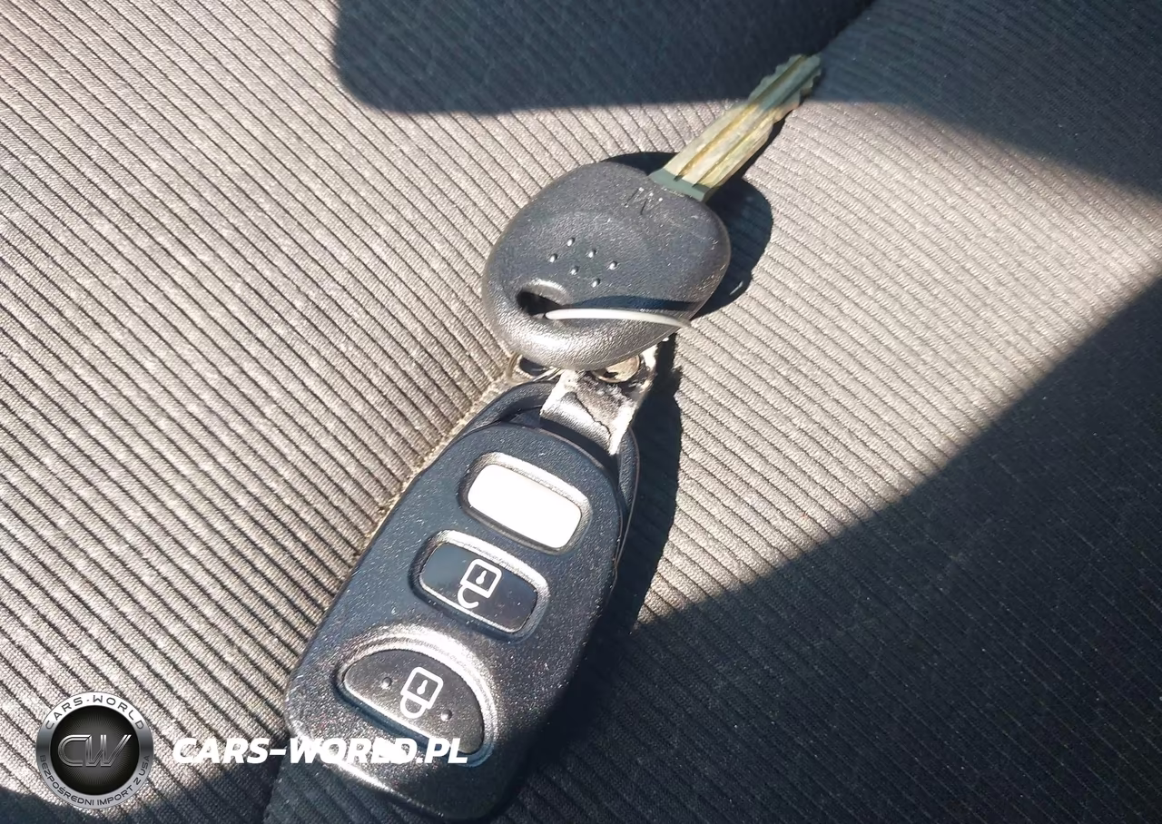 2018 Hyundai Elantra Sel VIN:5NPD84LF6JH371654 - 11
