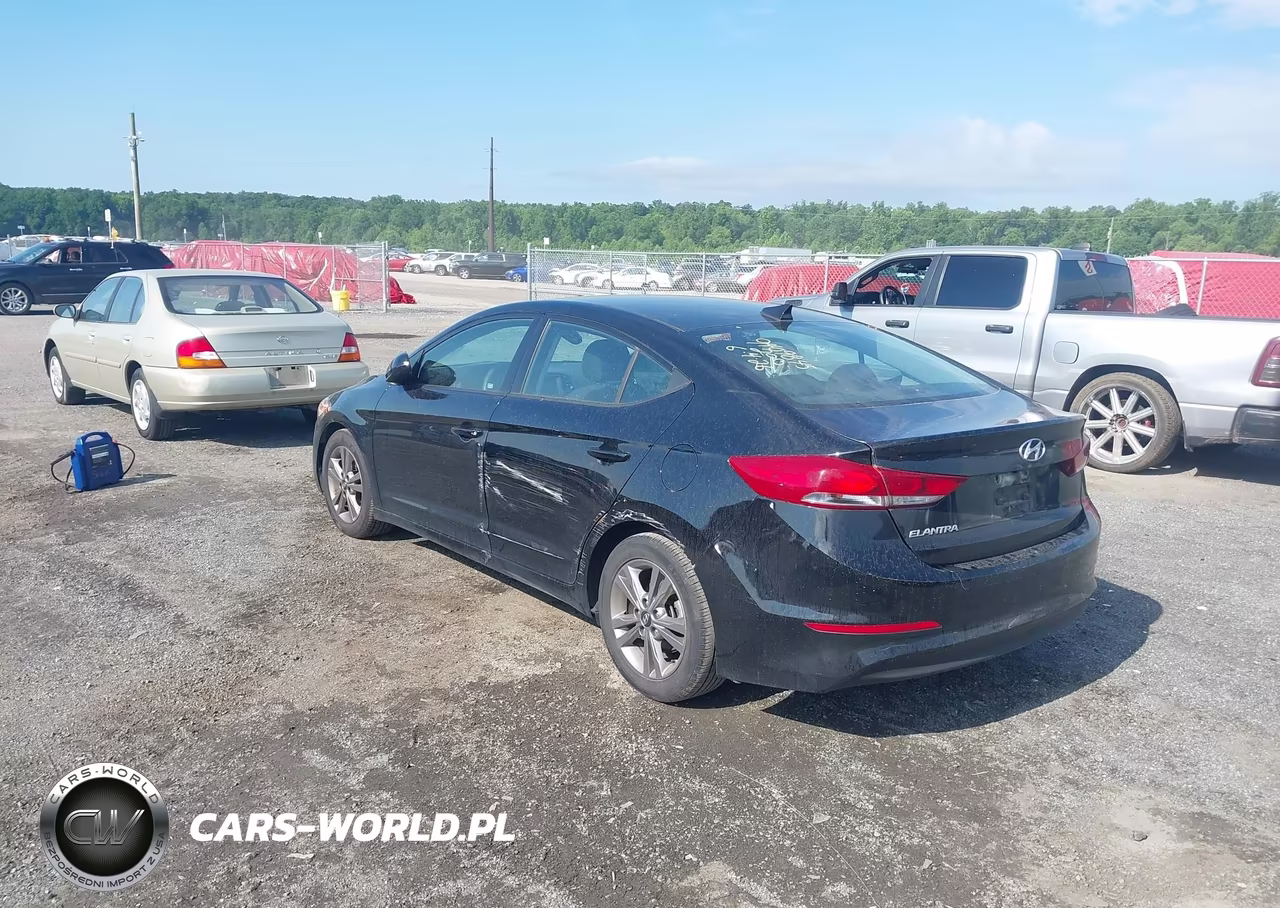 2018 Hyundai Elantra Sel VIN:5NPD84LF6JH371654 - 3