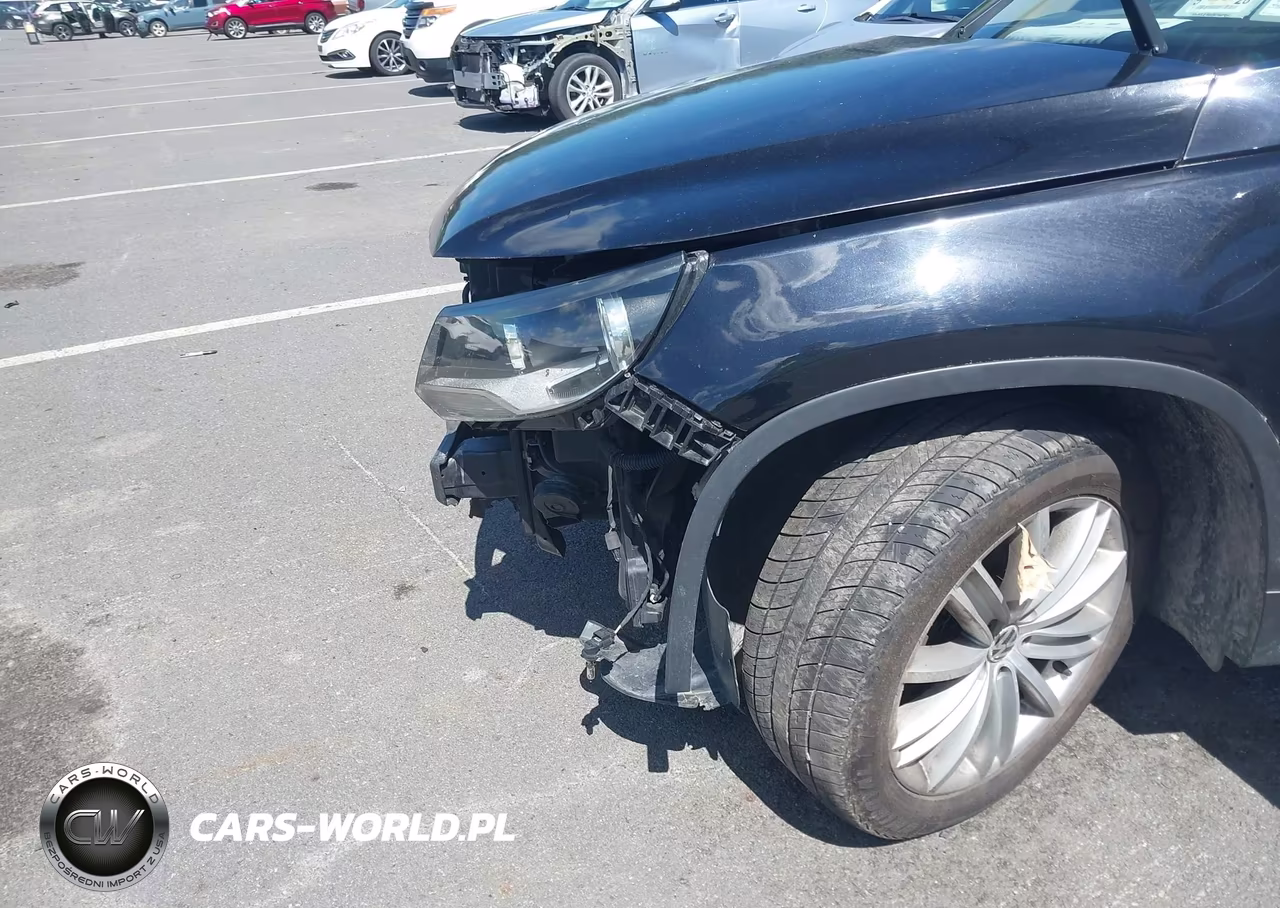 2012 Volkswagen Tiguan Se VIN:WVGBV7AX2CW609358 - 6