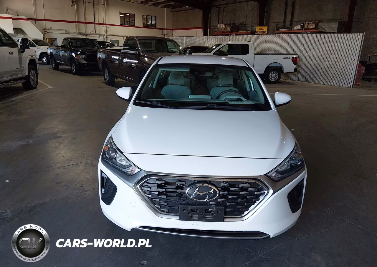 2020 Hyundai Ioniq Hybrid Blue VIN:KMHC65LC8LU220395 - 6