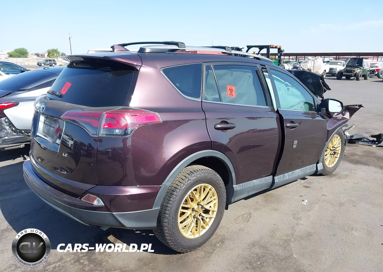 2018 Toyota Rav4 Le VIN:2T3ZFREV3JW433663 - 4