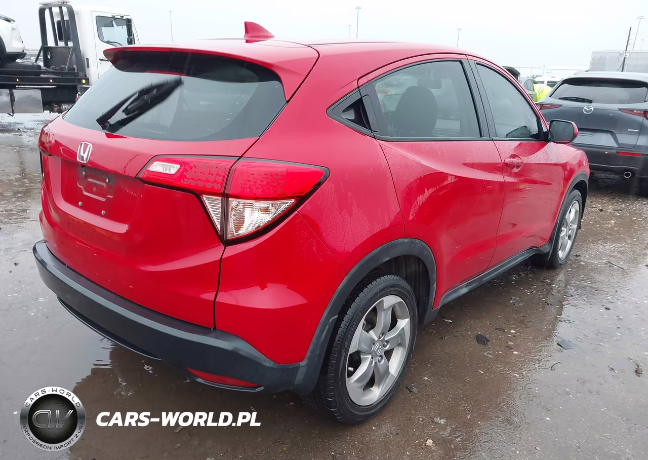 2018 Honda Hr-V Lx VIN:3CZRU5H33JG701128 - 4