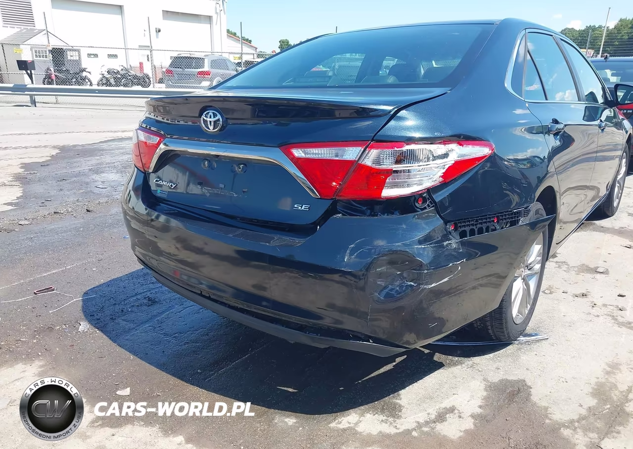 2017 Toyota Camry Se VIN:4T1BF1FK6HU810402 - 6