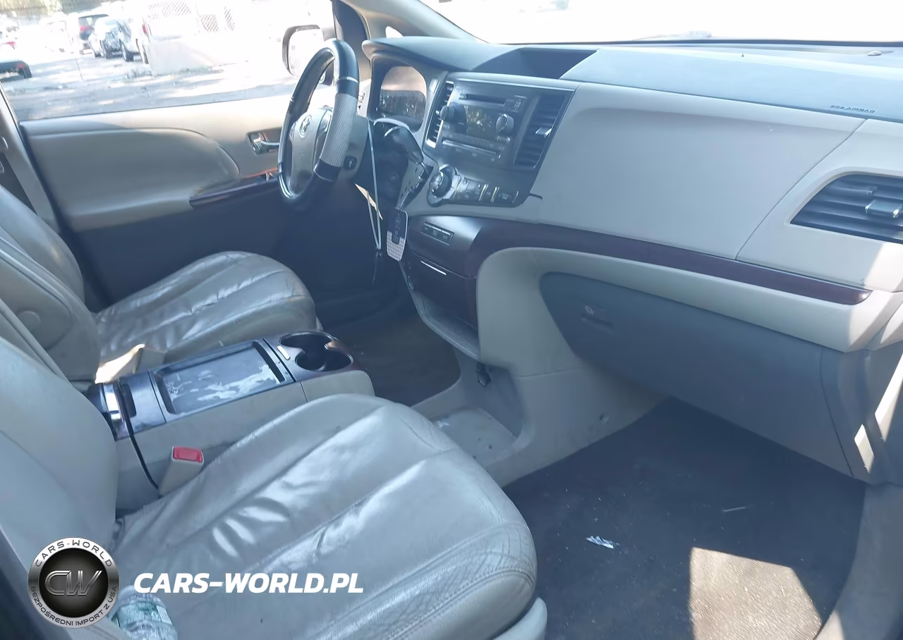 2011 Toyota Sienna Xle VIN:5TDDK3DC5BS006717 - 5