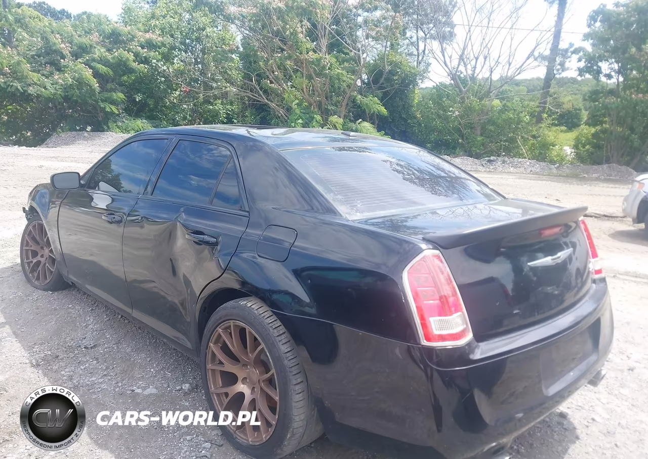 2014 Chrysler 300 300S VIN:2C3CCABT5EH200462 - 3