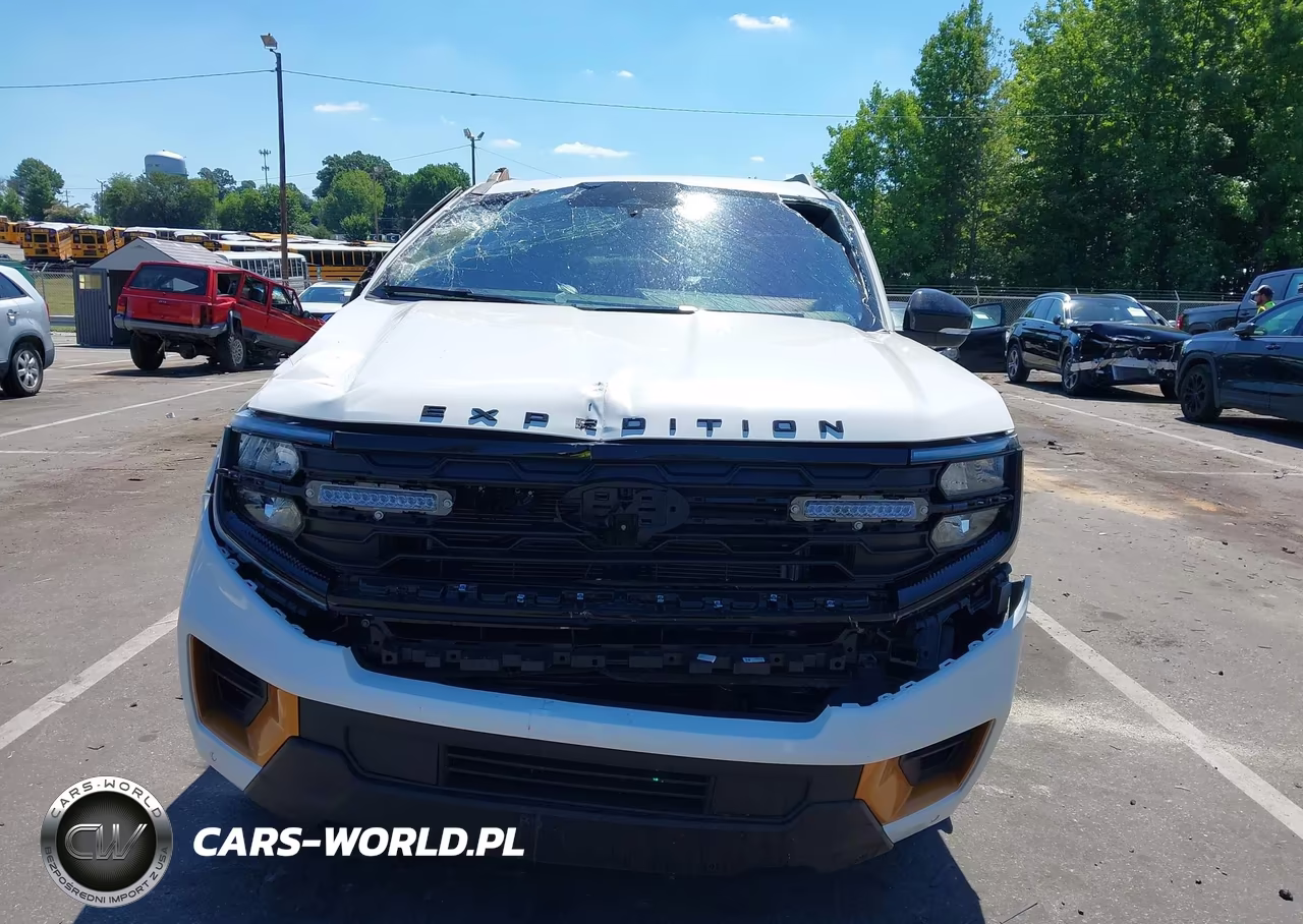 2025 Ford Expedition Tremor VIN:1FMJU1RG6SEA53348 - 13