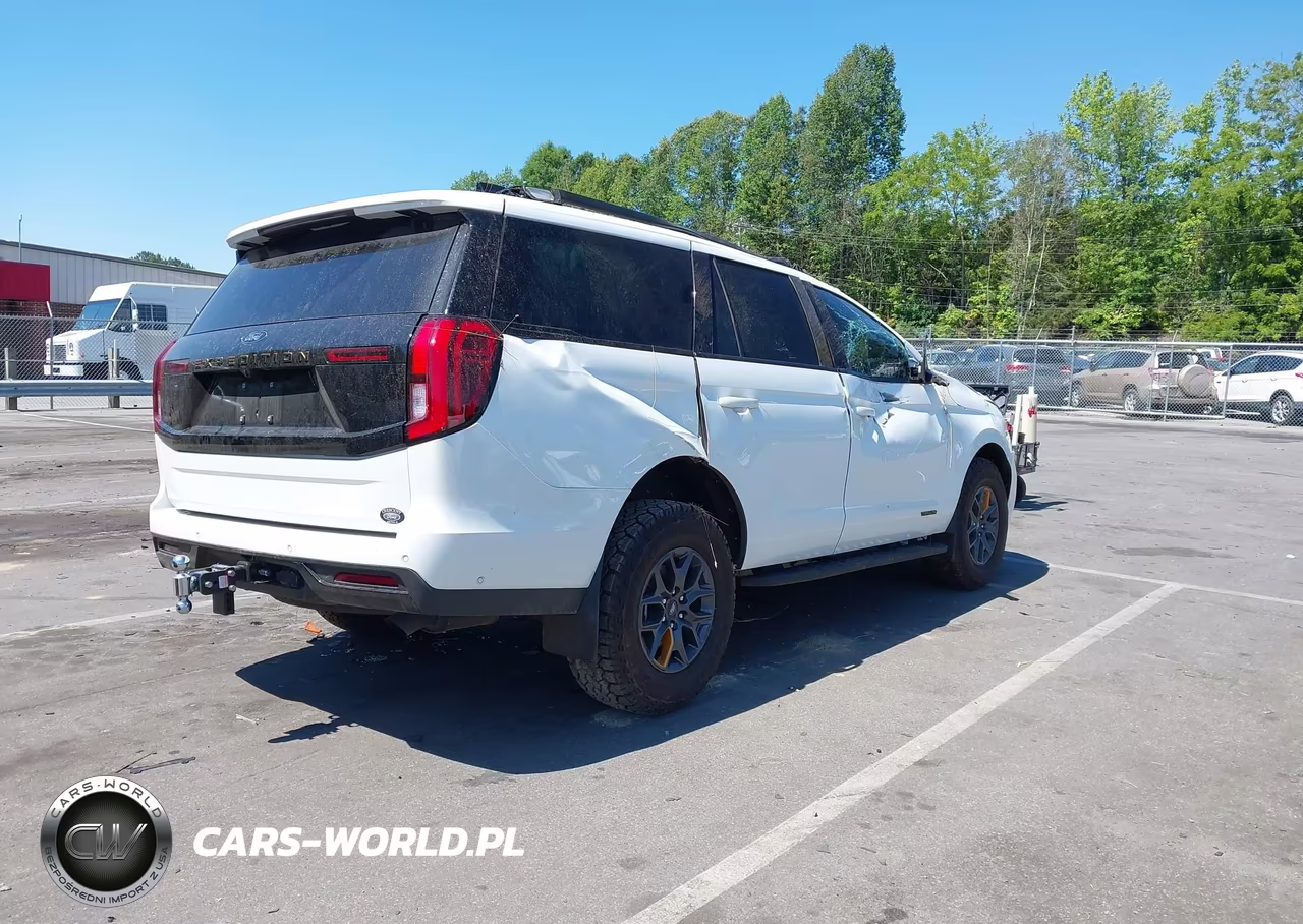 2025 Ford Expedition Tremor VIN:1FMJU1RG6SEA53348 - 4
