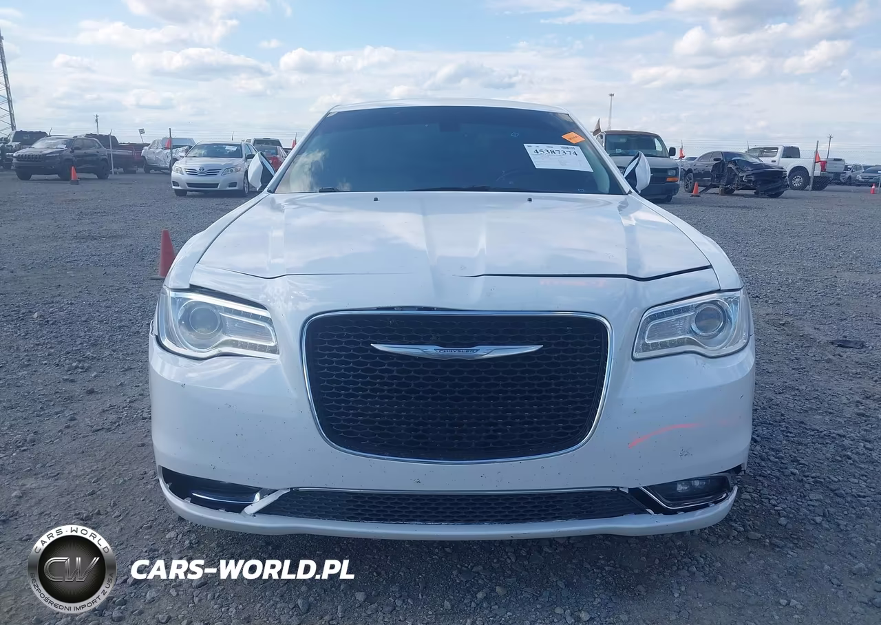 2016 Chrysler 300 Anniversary Edition VIN:2C3CCAAG5GH212456 - 12