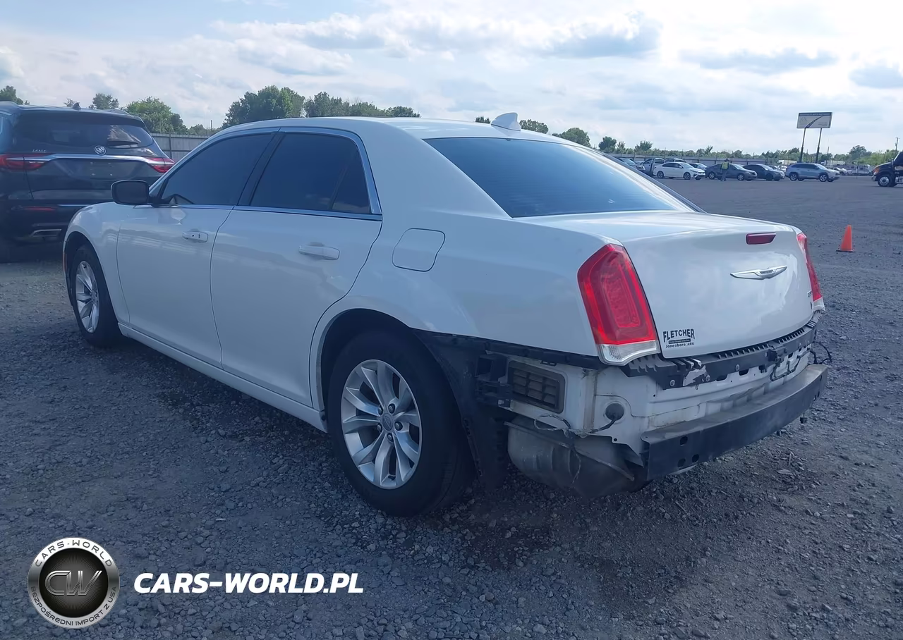 2016 Chrysler 300 Anniversary Edition VIN:2C3CCAAG5GH212456 - 3