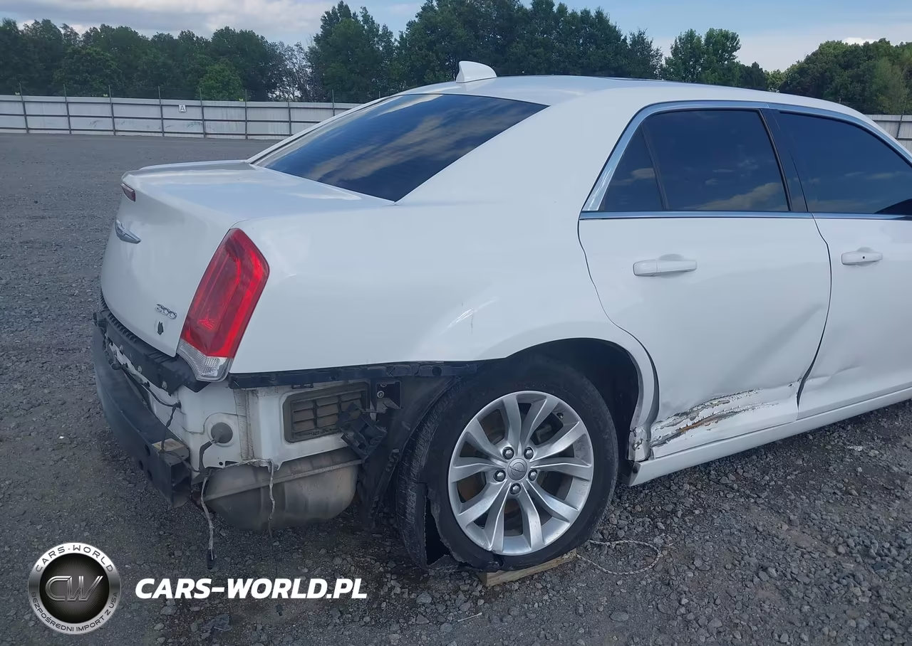 2016 Chrysler 300 Anniversary Edition VIN:2C3CCAAG5GH212456 - 6