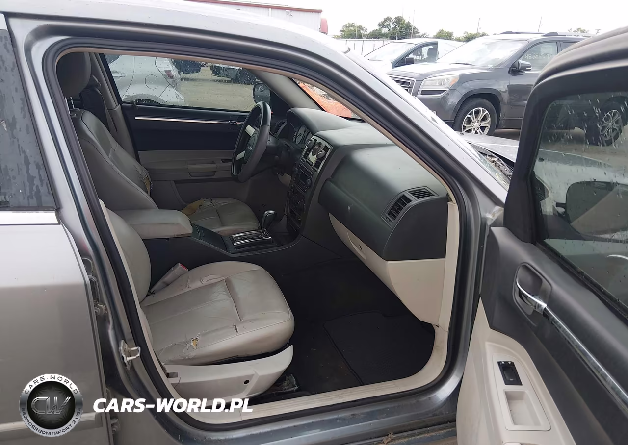 2007 Chrysler 300 Touring VIN:2C3KA53G87H768301 - 5