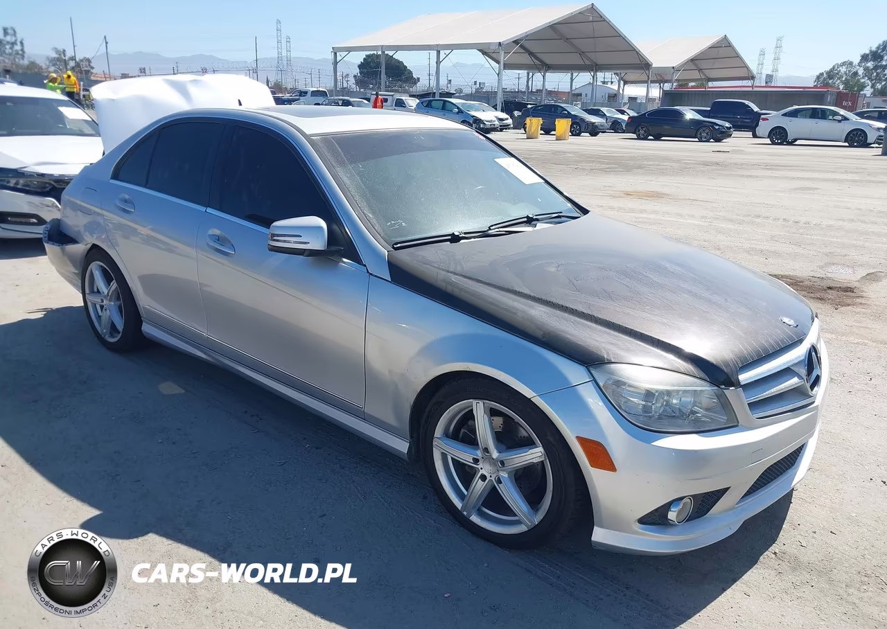 2010 Mercedes-Benz C 300 Luxury-Sport – zdjęcie 1 z 16