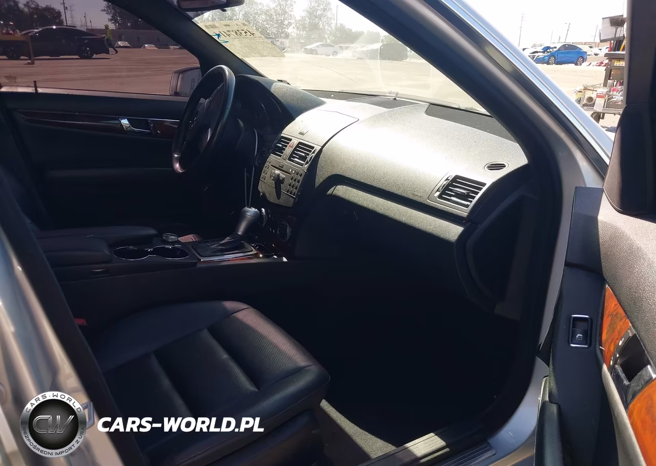 2010 Mercedes-Benz C 300 Luxury-Sport VIN:WDDGF5EB6AR110770 - 5