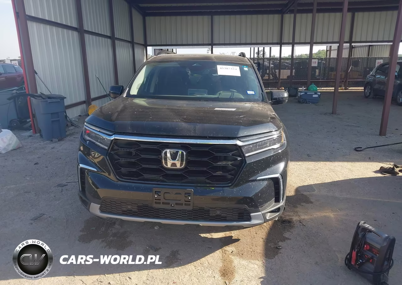 2025 Honda Pilot Touring VIN:5FNYG2H76SB036176 - 11