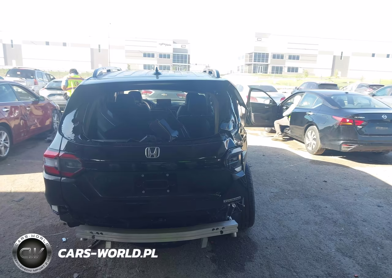2025 Honda Pilot Touring VIN:5FNYG2H76SB036176 - 15
