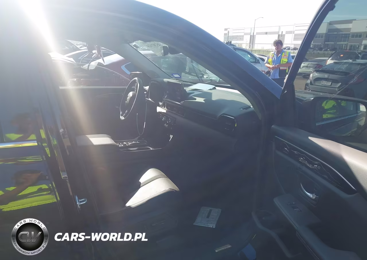 2025 Honda Pilot Touring VIN:5FNYG2H76SB036176 - 5