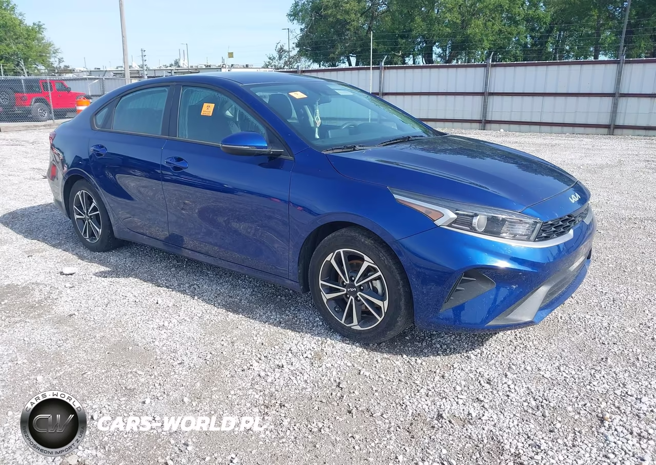 2023 Kia Forte Lxs – zdjęcie 1 z 16