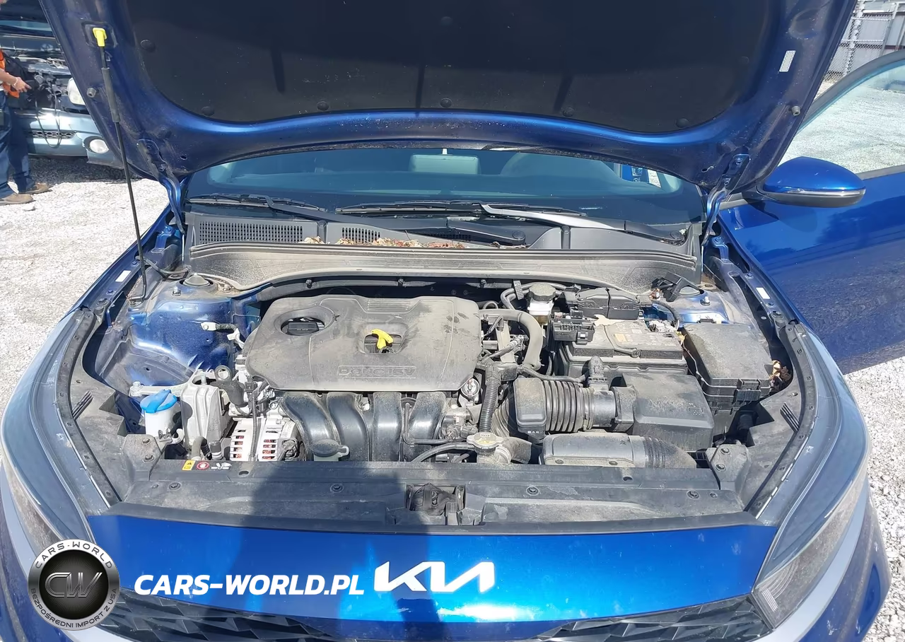 2023 Kia Forte Lxs VIN:3KPF24AD0PE595642 - 10