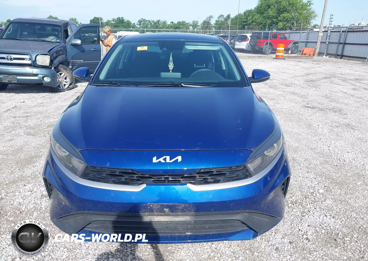 2023 Kia Forte Lxs VIN:3KPF24AD0PE595642 - 12