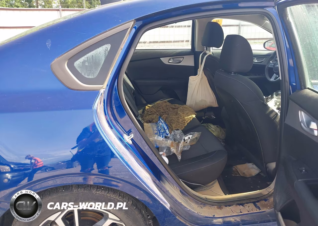 2023 Kia Forte Lxs VIN:3KPF24AD0PE595642 - 8
