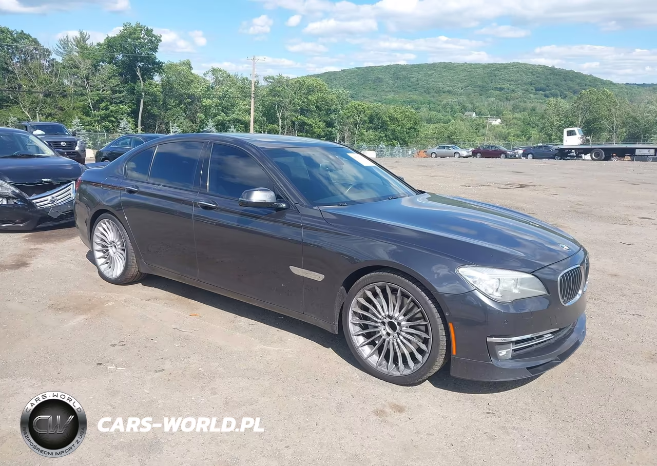 2013 BMW 750I – zdjęcie 1 z 11