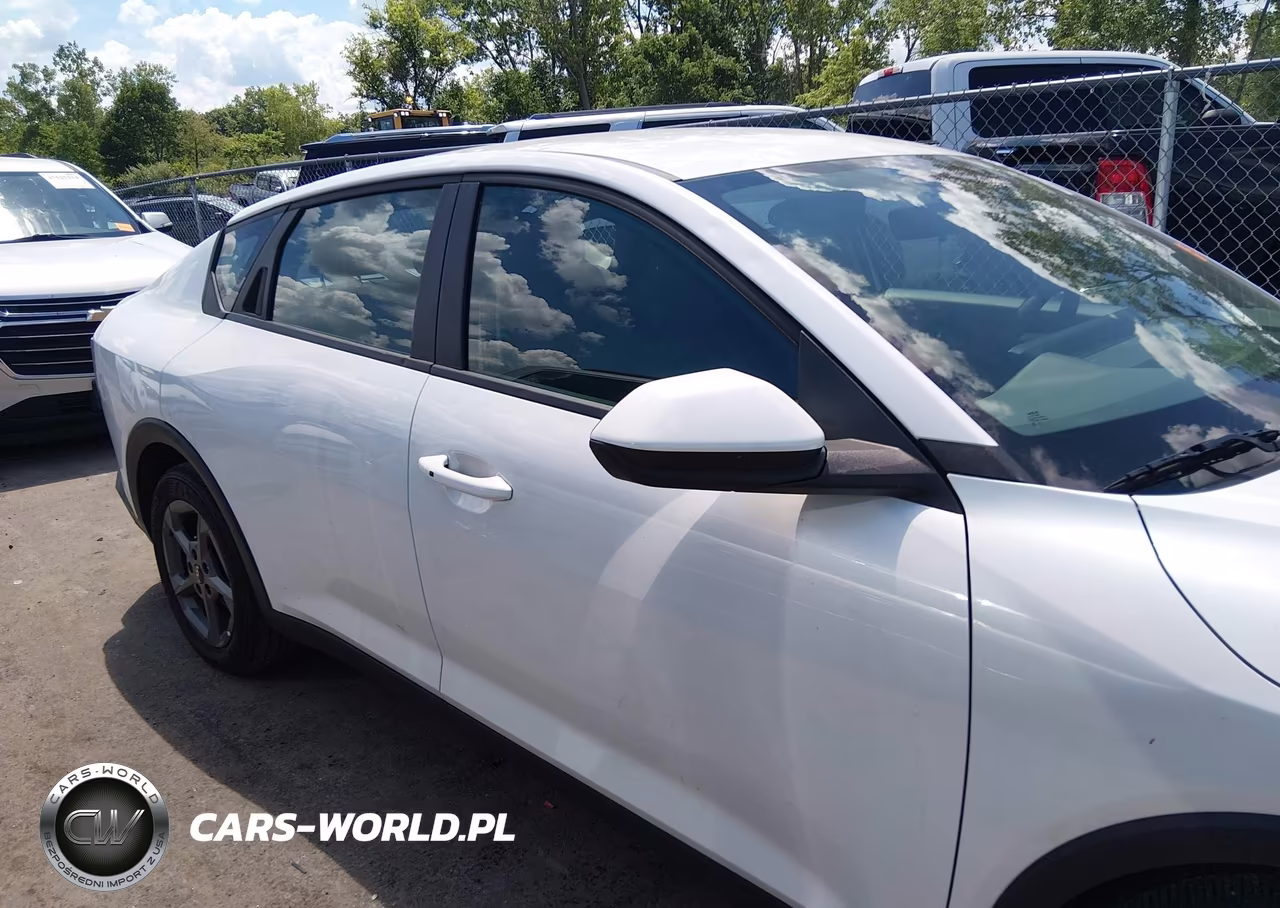 2025 Kia K4 Lxs VIN:3KPFT4DE9SE033068 - 13