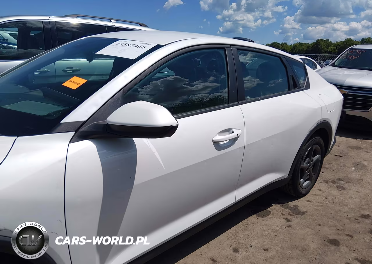 2025 Kia K4 Lxs VIN:3KPFT4DE9SE033068 - 14