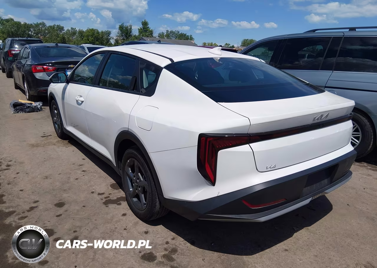 2025 Kia K4 Lxs VIN:3KPFT4DE9SE033068 - 3