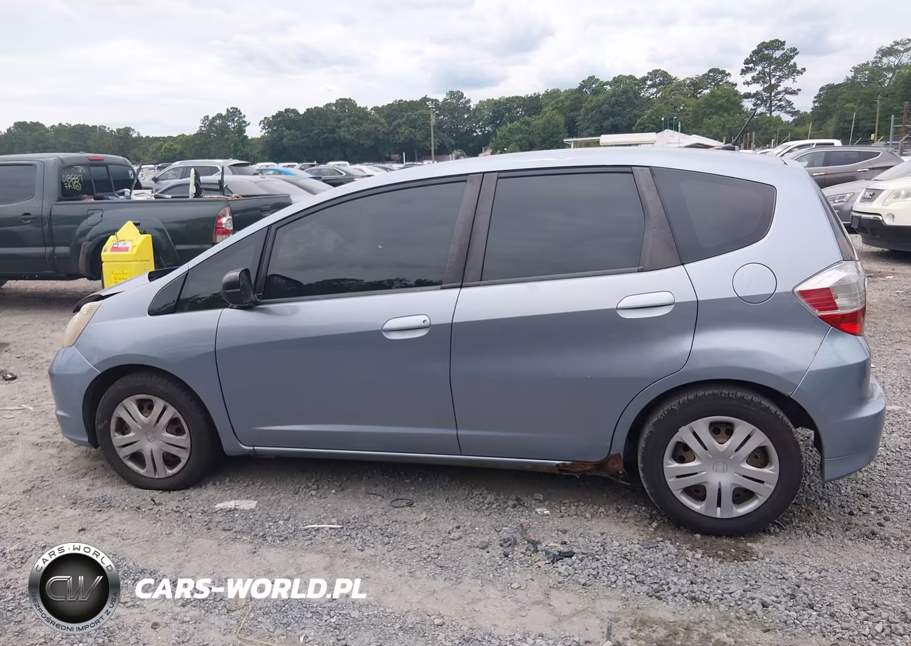 2011 Honda Fit VIN:JHMGE8H33BC018215 - 14